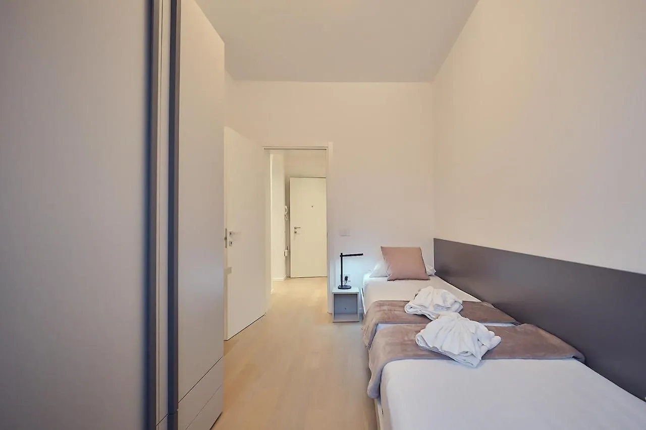 Apartmentsarena - Residenza Dei Capitolari Verona 0*,  Italy
